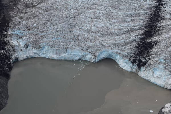 Dropstones in the tropics